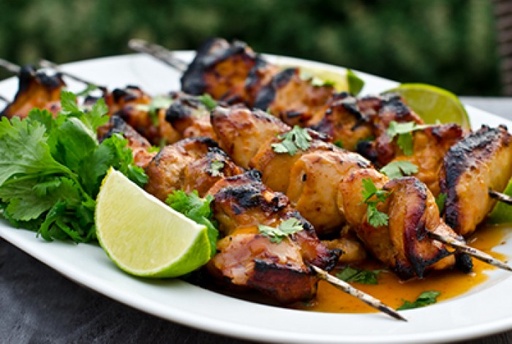 1kg Cooked Chicken Kebabs/Skewers